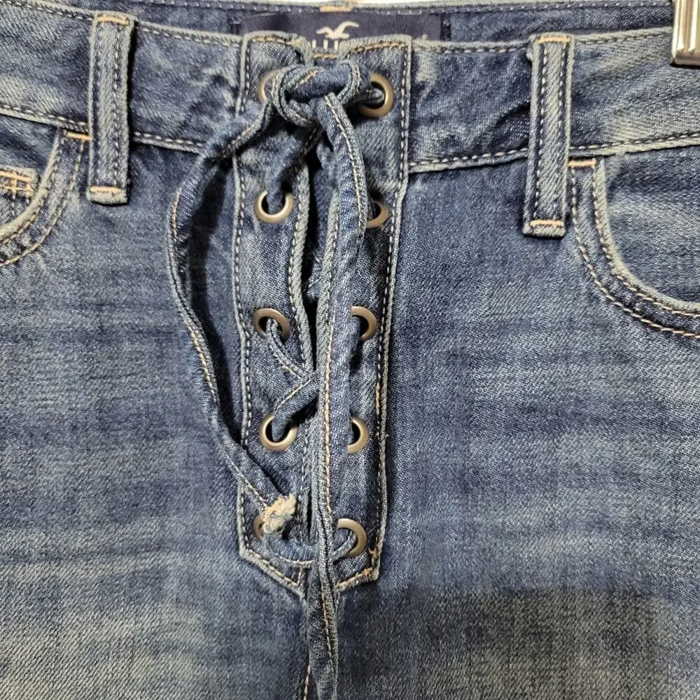 Hollister lace up